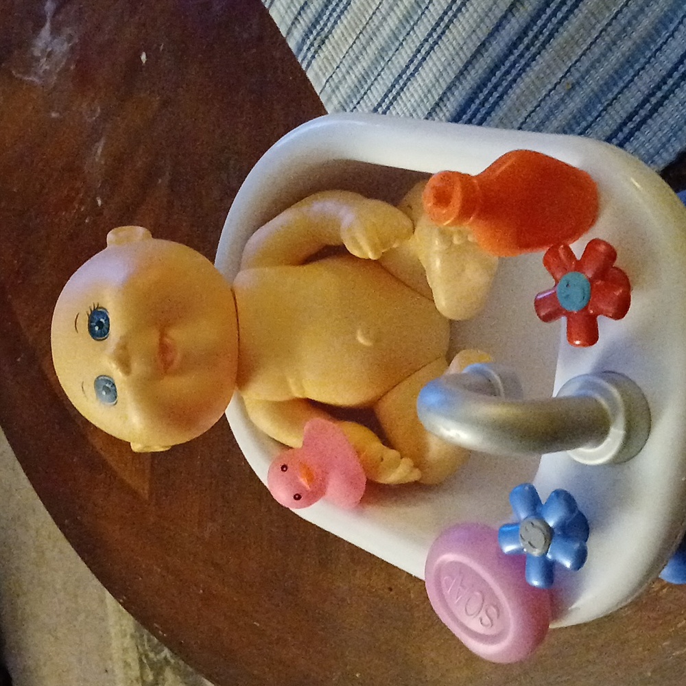 Cocomelon Musical Bathtub with Cabbage Patch Doll